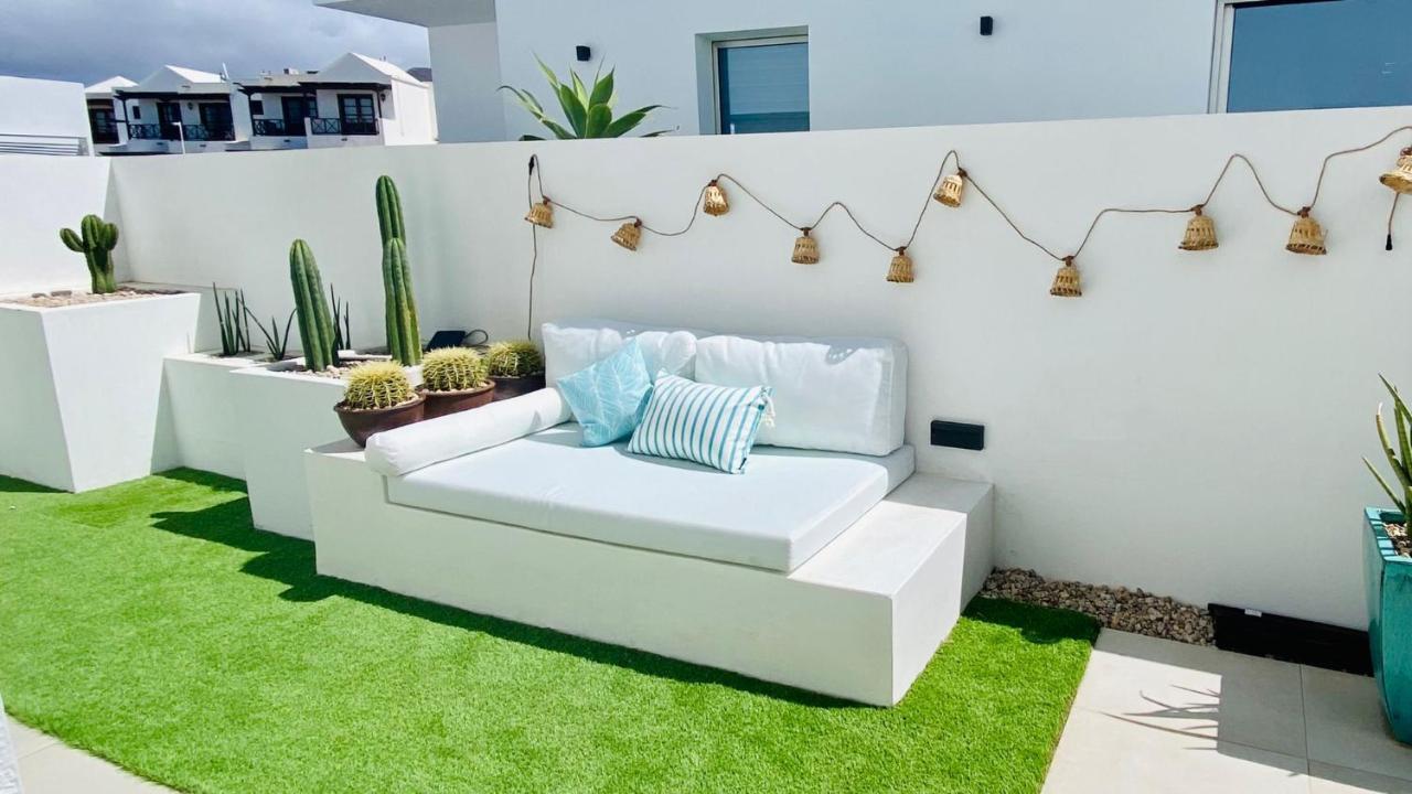 Mara Marina Suites 4 Playa Blanca  Extérieur photo